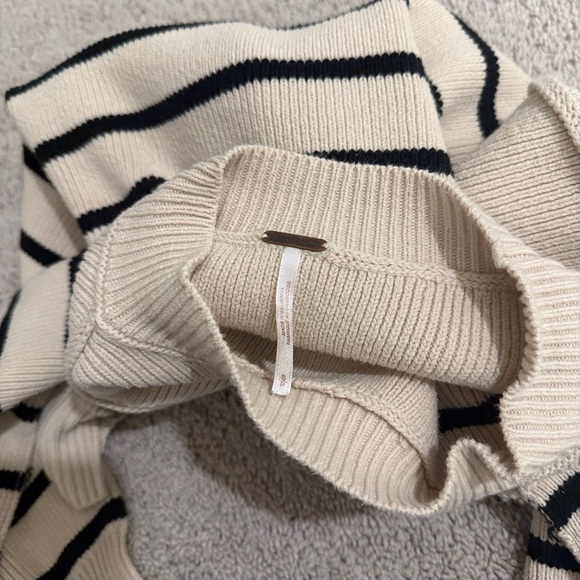 Free People Easy Street Crop Sweater | Size S | Cream & Black Stripes - Picture 4 of 5